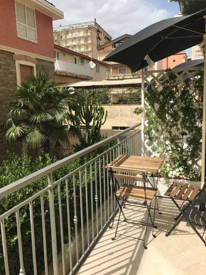 B&B Quasi In Centro Агрополи Экстерьер фото